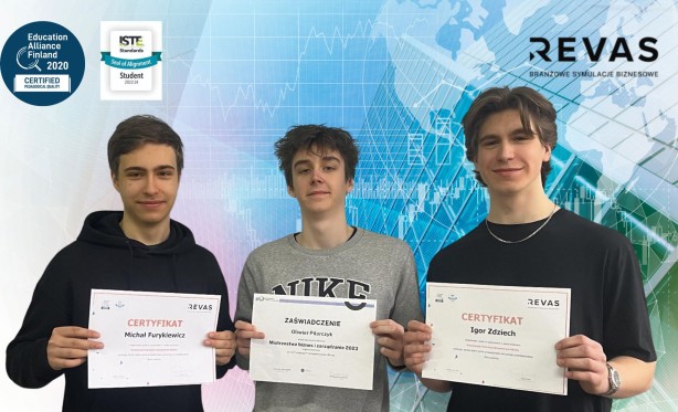 Michał, Oliwier i Igor w symulacji prowadzenia firmy poradzili sobie doskonale. Zajęli wysokie miejsce w konkursie ogólnopolskim