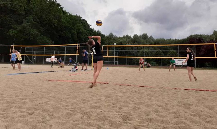KPS Czaplinek na turniejach piłki siatkowej plażowej dziewcząt