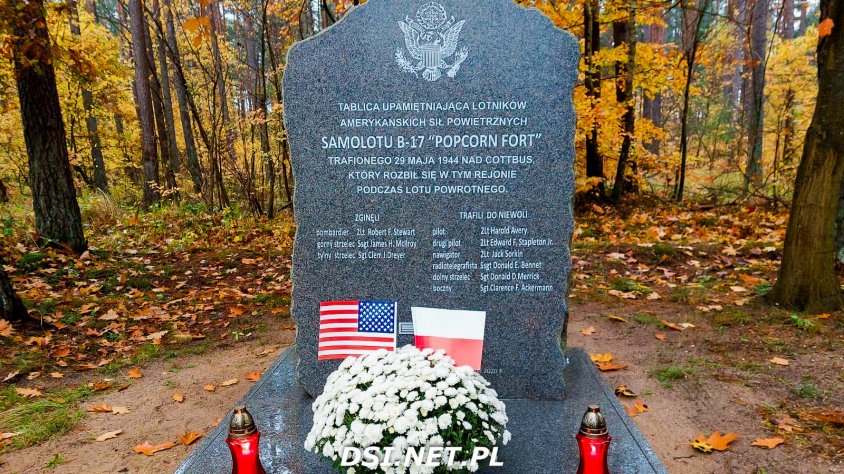 Złożyli wiązanki na grobie Kazimierza Przybysławskiego, kawalera orderu Virtuti Militari