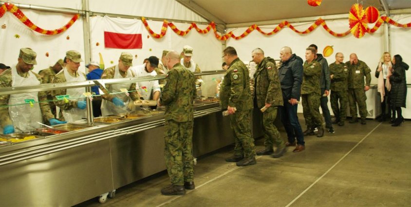 W drawskim garnizonie Amerykanie zorganizowali Dzień Dziękczynienia