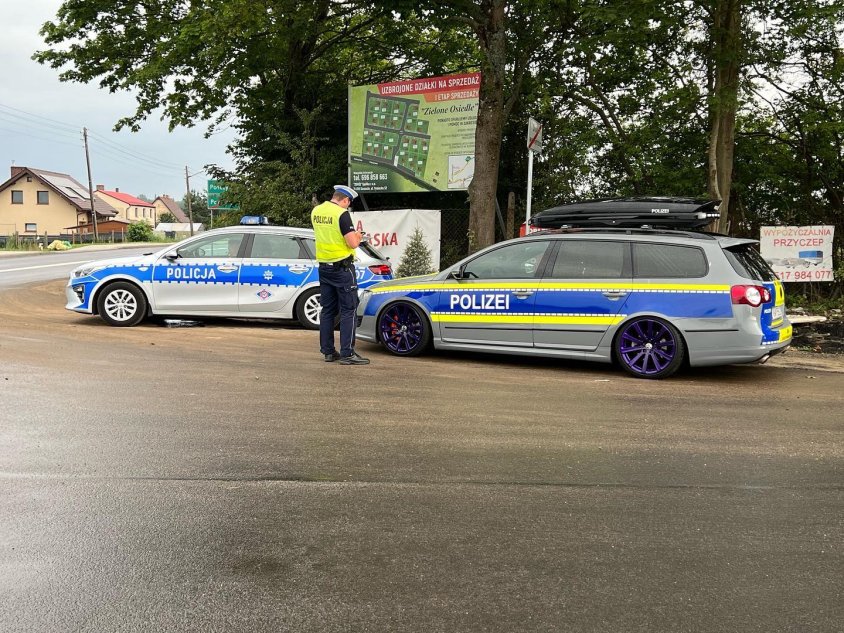 Policjanci zatrzymali samochód, który wyglądał jak niemiecki radiowóz policyjny. Sprawa skończyła się w sądzie. Nagranie, a karą wymierzoną przez sąd będziecie zaskoczeni