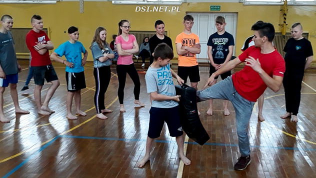 Kick Boxing dla uczniów z Bobrowa
