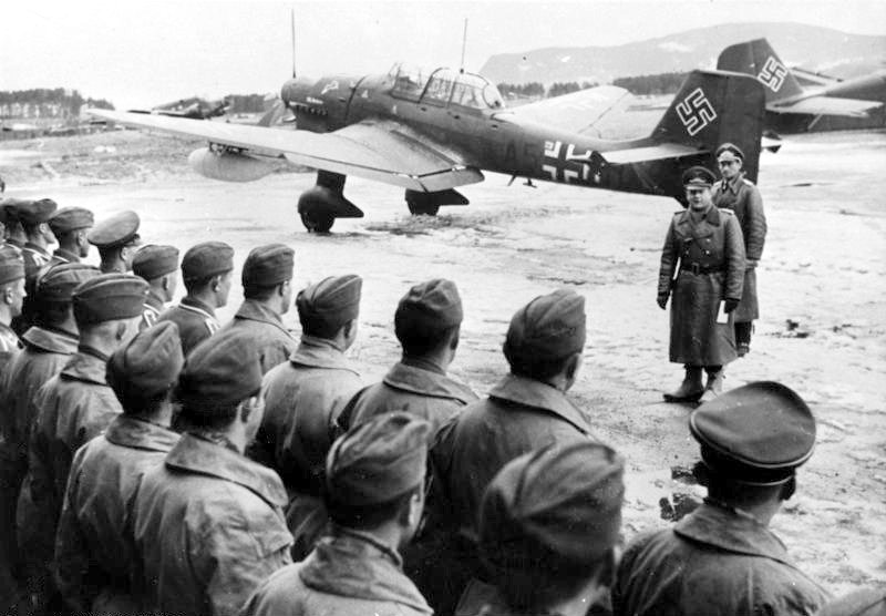 2016-03-31 Niemiecki samolot z okresu II Wojny Światowej znaleziony w jez. Lubie