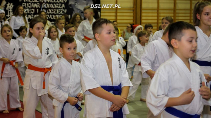 Młodzi karatecy zmierzyli się w Mikołajkowym Turnieju Karate