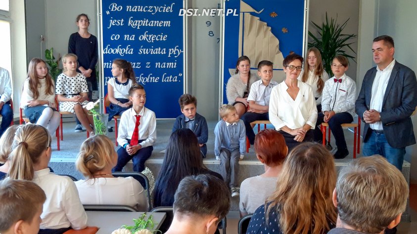 Bo nauczyciel jest kapitanem - Dzień Edukacji Narodowej w Pomierzynie