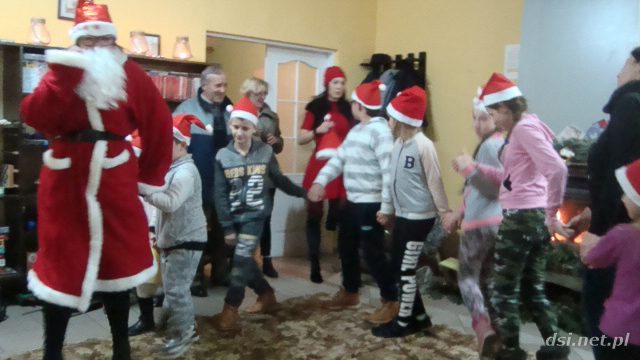 Bolegorzyn – tam również był Święty Mikołaj. Relacja z zabawy