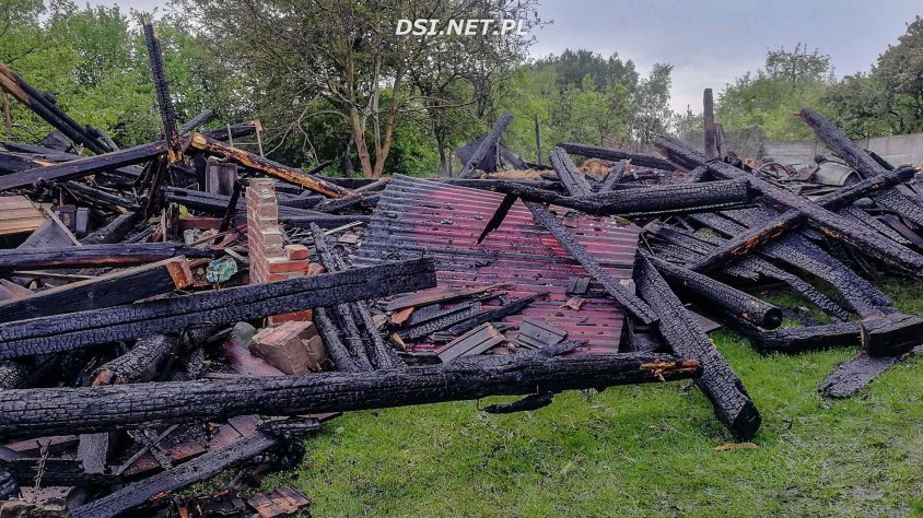Przez burzę spłonęła stodoła – doszczętnie