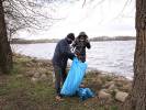 W Światowy Dzień Ziemi sprzątali brzeg jeziora Drawsko