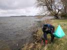 2021-04-23 W Światowy Dzień Ziemi sprzątali brzeg jeziora Drawsko (2)