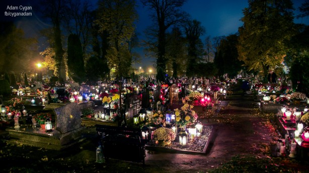 Cmentarz w Drawsku Pomorskim w piątek 30 października