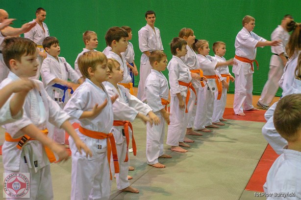 Zacznij trenować karate. Właśnie rozpoczął się nabór do szkoły